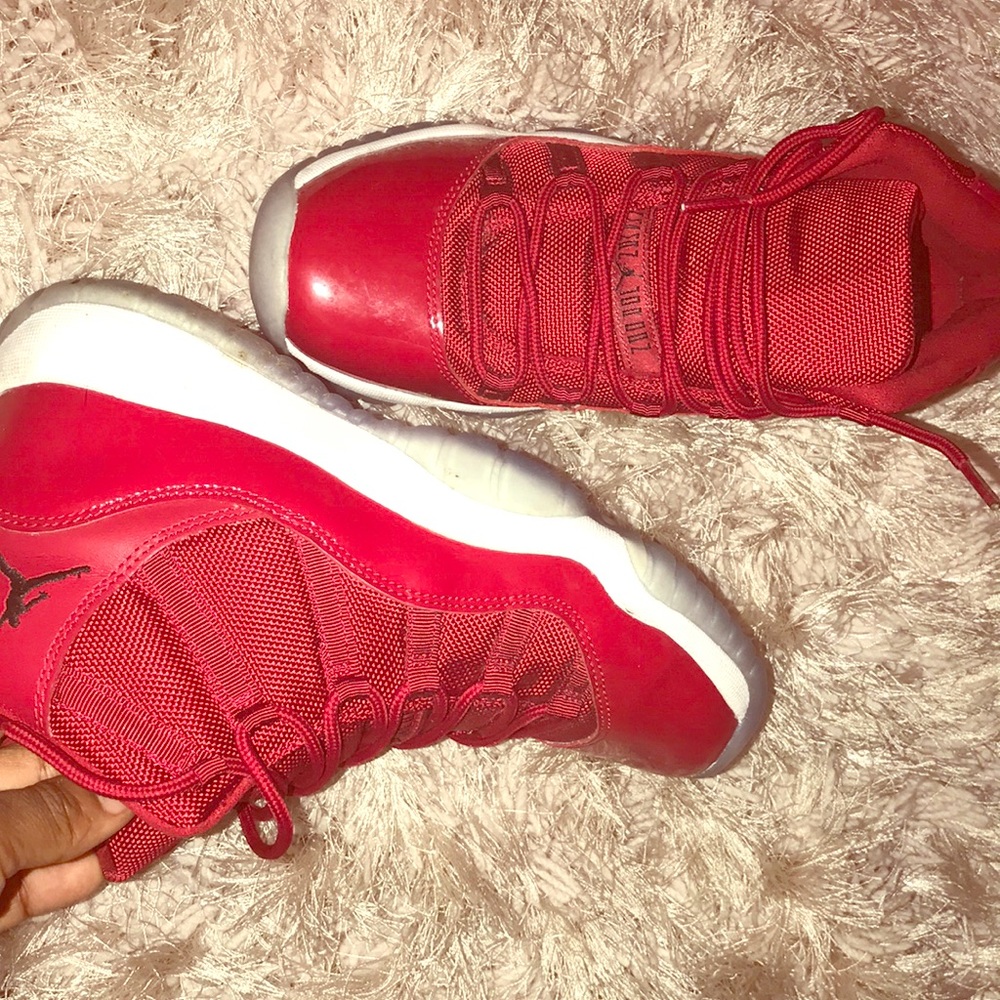 Jordan 11s